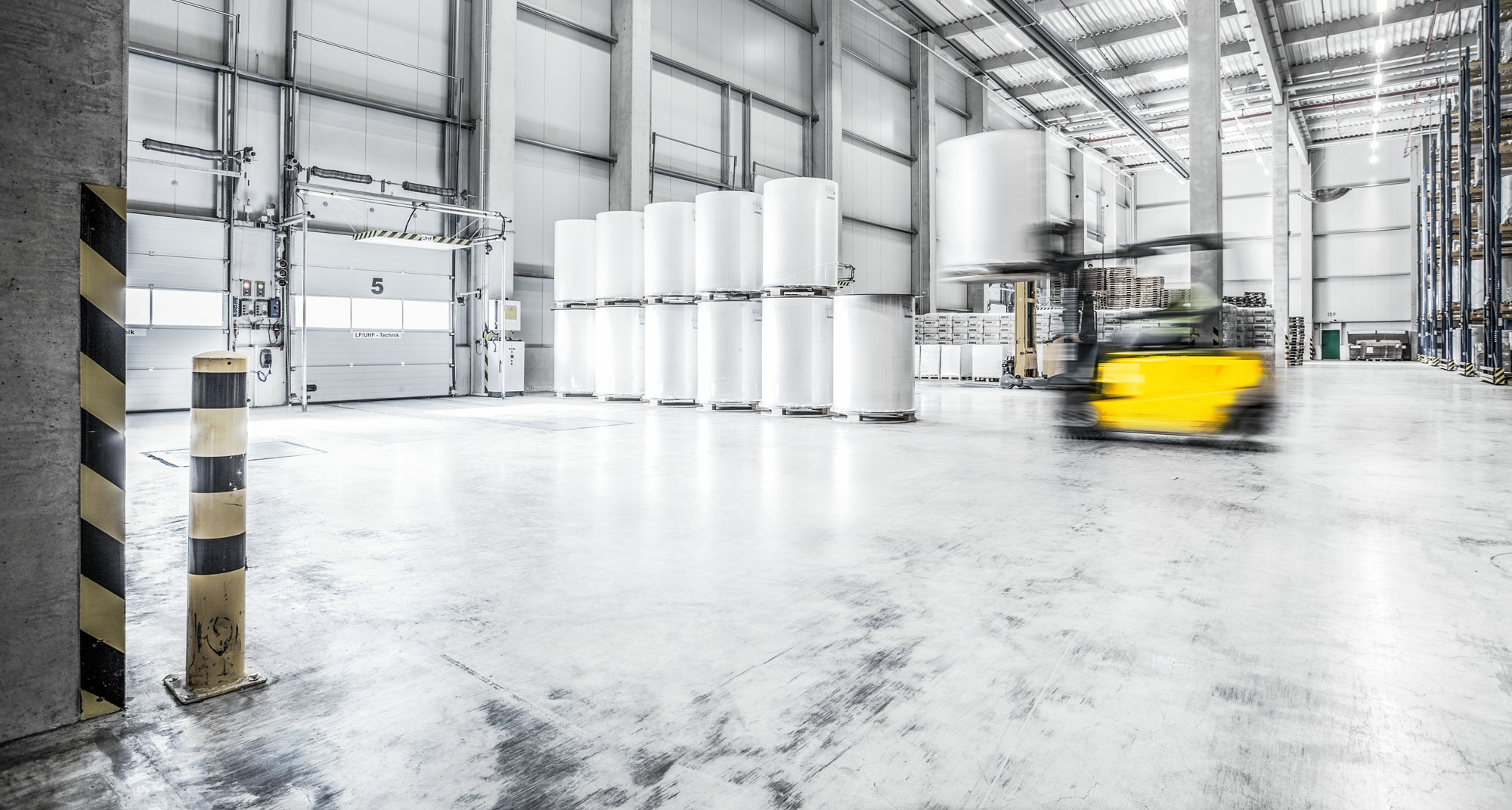 Stapler im Warehouse für Fulfillment