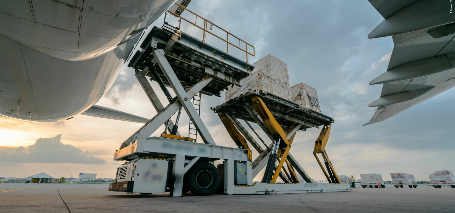 Loading of air freight