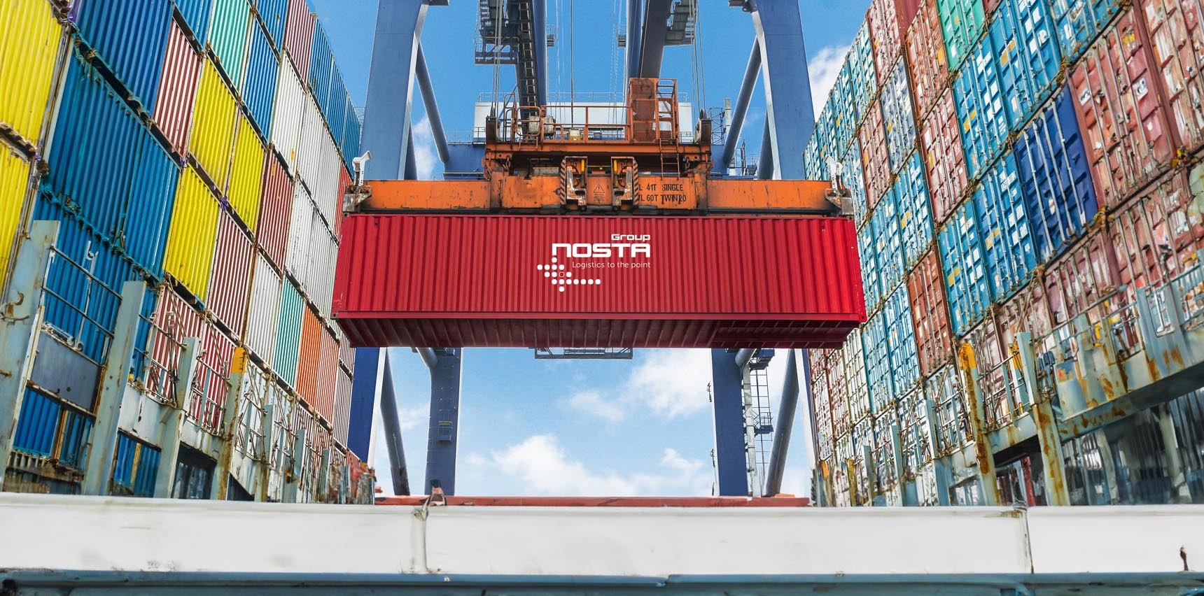 NOSTA Container wird verladen