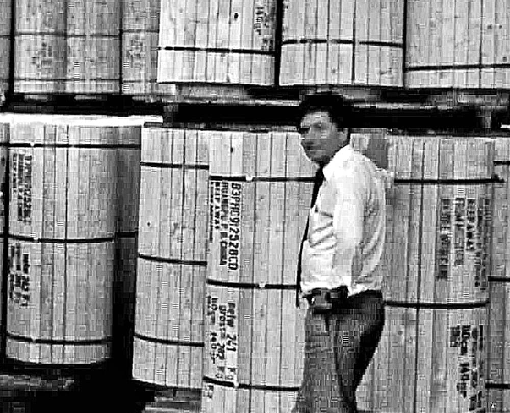 paper roll storage