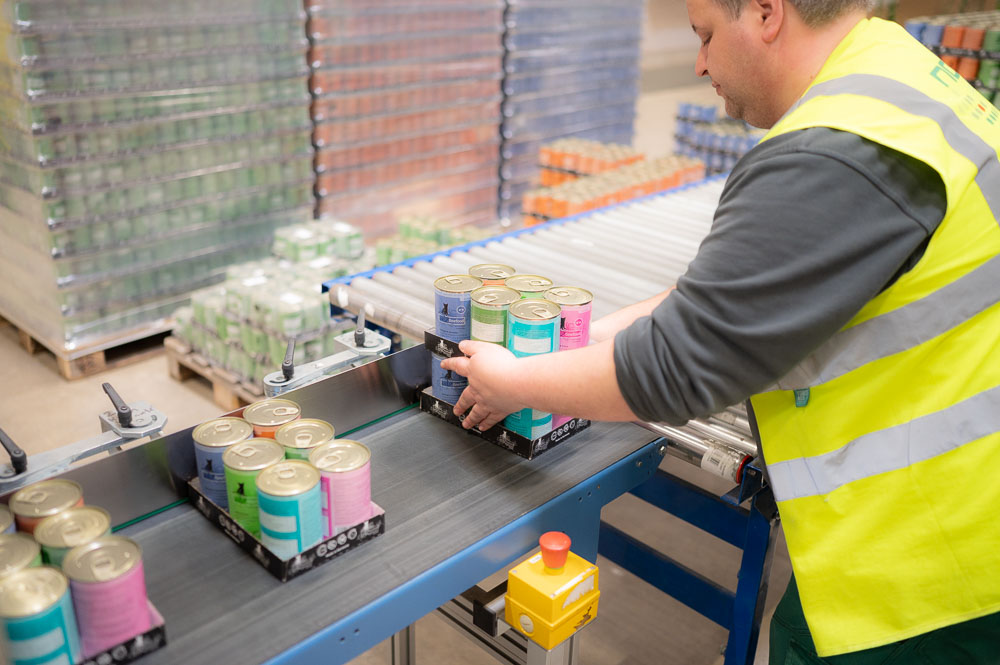 Pet Food Logistik im Lager